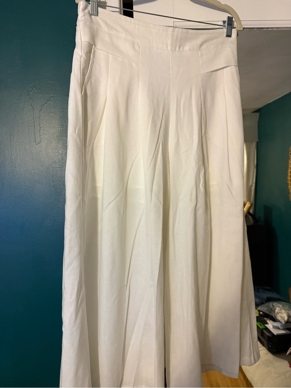 White Women's pants